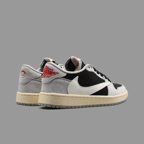 نایکی جردن 1 ساق کوتاه ترویس اسکات طوسی روشن | Nike Jordan 1 Low Travis Scott Light Grey - Image 3