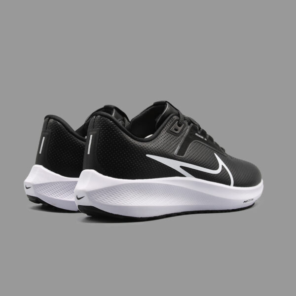 نایکی پگاسوس 40 مشکی سفید | Nike Pegasus 40 Black/White - Image 3