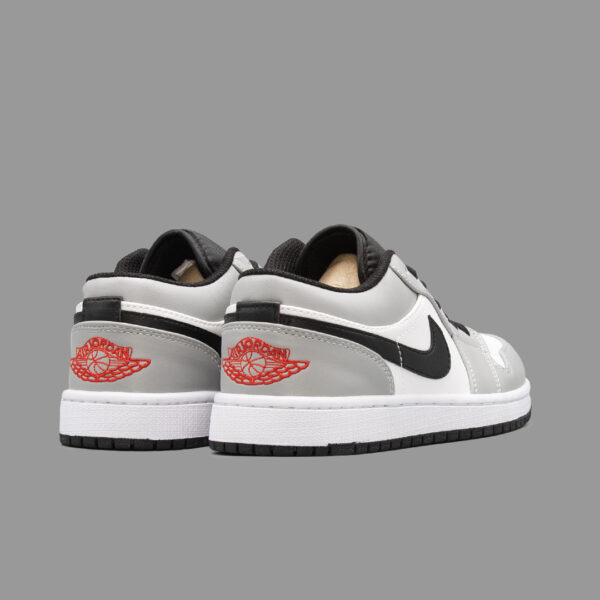 نایکی جردن 1 ساق کوتاه اسموک گری | Nike Jordan 1 Low Smoke Grey - Image 3