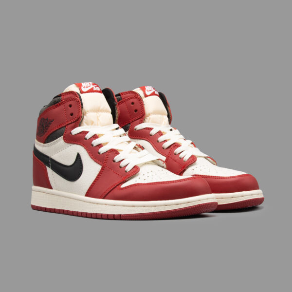 نایکی جردن 1 ساق بلند شیکاگو لاست اند فاند | Nike Jordan 1 Retro High Chicago Lost And Found - Image 2