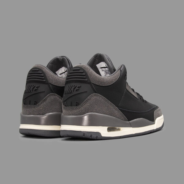 نایکی ایرجردن 3 مشکی جیر | Nike Air Jordan 3 Black Suede - Image 3