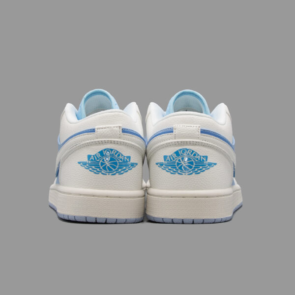 نایکی جردن 1 ساق کوتاه ریورس ایس بلو | Nike Jordan 1 Reverse Ice Blue - Image 4