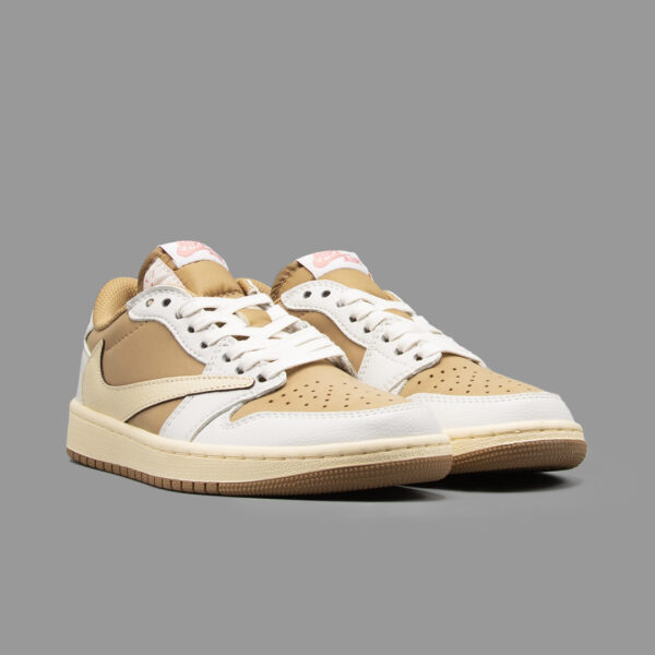 نایکی جردن 1 ترویس اسکات سفید خاکی ساق کوتاه | Air Jordan 1 Low Travis Scott White Khaki - Image 2