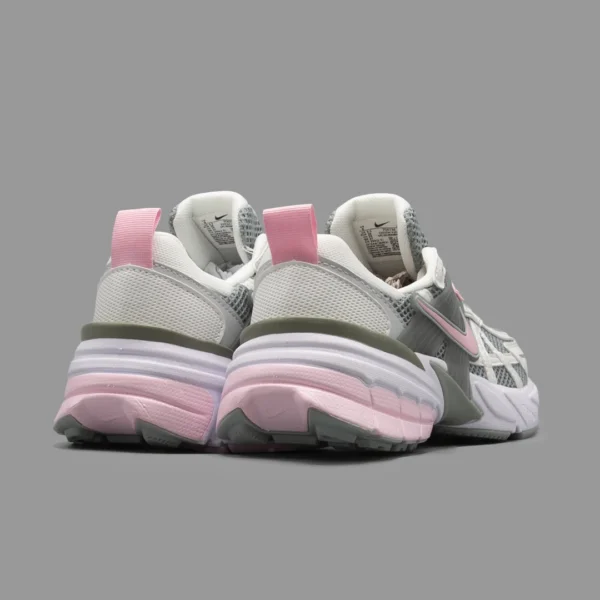 نایکی وی تو کی طوسی صورتی | Nike V2K Run Light Pumice - Image 3
