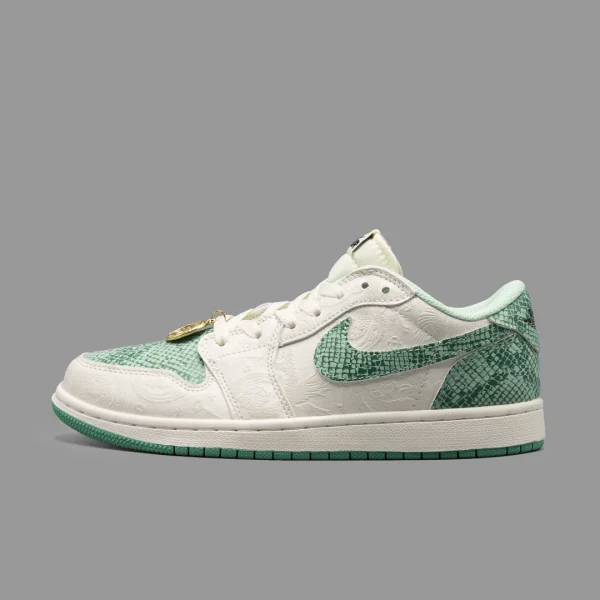 نایکی جردن 1 یر اف د اسنیک ساق کوتاه |  Nike Air Jordan 1 Low Og Year Of The Snake