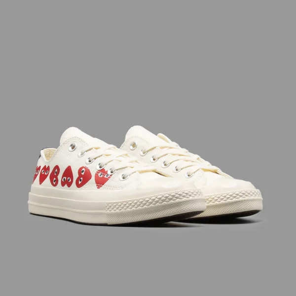 کانورس پلی مولتی هارت سفید ساق کوتاه | Converse Cdg Play Multi Heart White Lowtop - Image 2