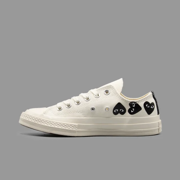 کانورس پلی مولتی هارت سفید مشکی ساق کوتاه | Converse Cdg Play Multi Heart White Black Lowtop