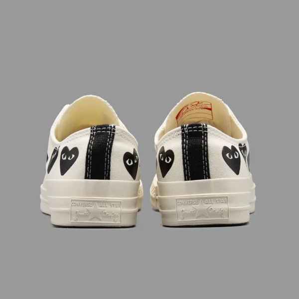 کانورس پلی مولتی هارت سفید مشکی ساق کوتاه | Converse Cdg Play Multi Heart White Black Lowtop - Image 4