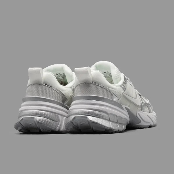 نایکی وی تو کی سفید نقره ای | Nike V2K Run White Silver - Image 3